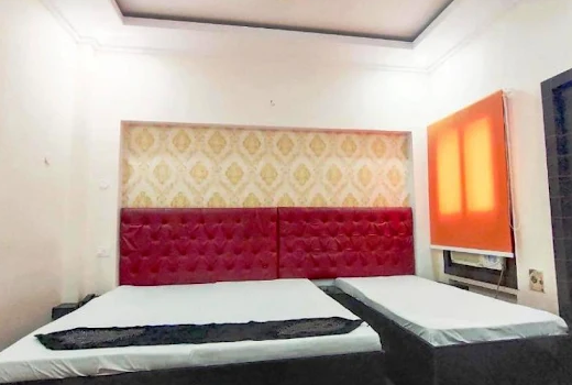 1 x SUPER DELUXE A.C. ROOM